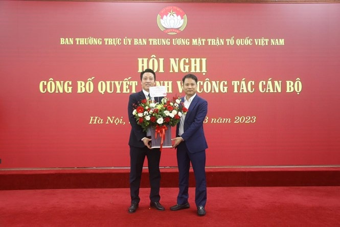 Bổ nhiệm ông Nguyễn Văn Dũng làm Phó Tổng Biên tập Tạp chí Mặt trận -0