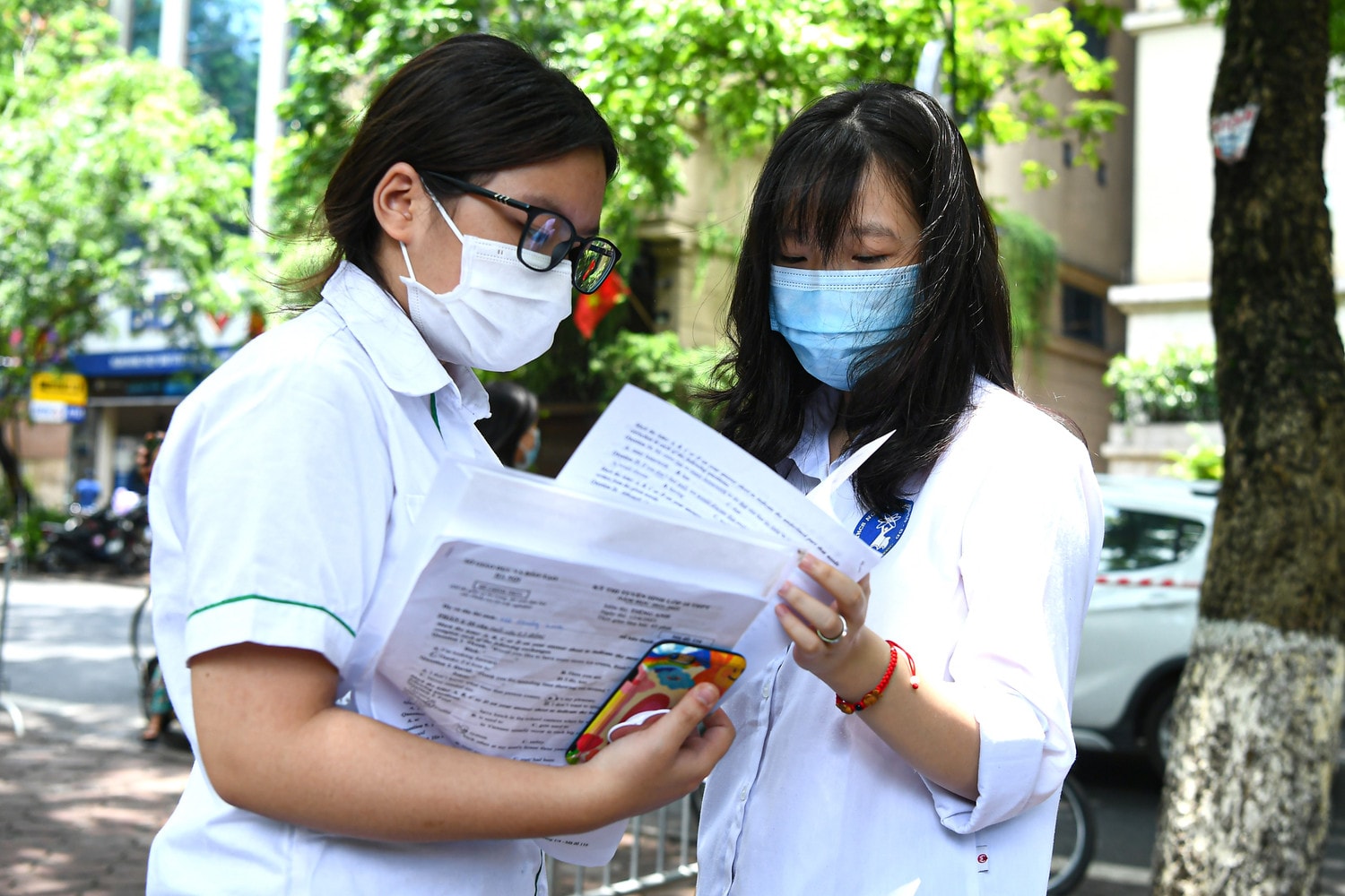 Thí sinh dự thi tốt nghiệp THPT năm 2021 (hình minh họa) Vụ lộ đề thi tốt nghiệp THPT năm 2021: Bộ Công an chỉ ra những sơ hở -0