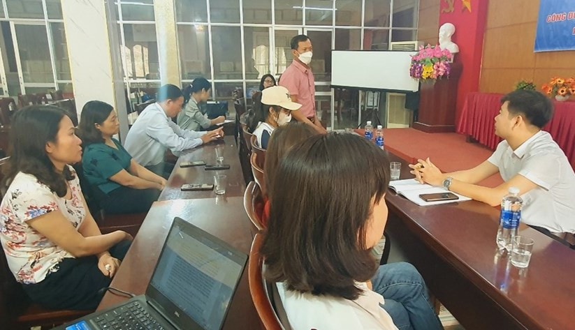 Vụ cô giáo cắt tóc nữ sinh trên lớp vì nhuộm tóc: Sở GD-ĐT thông tin chi tiết -0