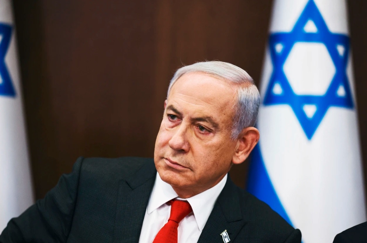 Israel ratifies law limiting conditions for a Netanyahu removal -0