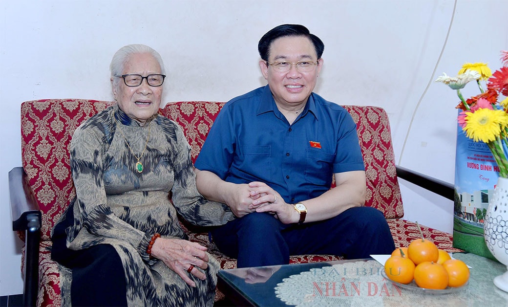 Chủ tịch Quốc hội Vương Đình Huệ: Giữ vững môi trường hòa bình để phát triển -0
