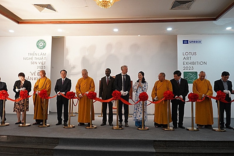 Triển lãm “Nghệ thuật Sen Việt 2023 – Vẻ đẹp thuần khiết”, lan toả thông điệp hoà bình -0