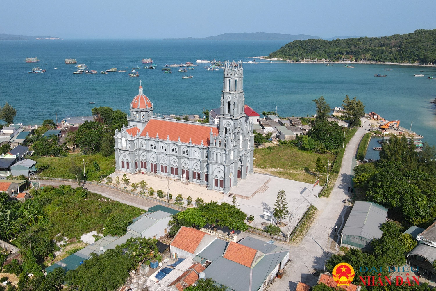 Quảng Ninh: Chiêm ngưỡng “viên ngọc ẩn” vùng Đông Bắc – đảo Thanh Lân