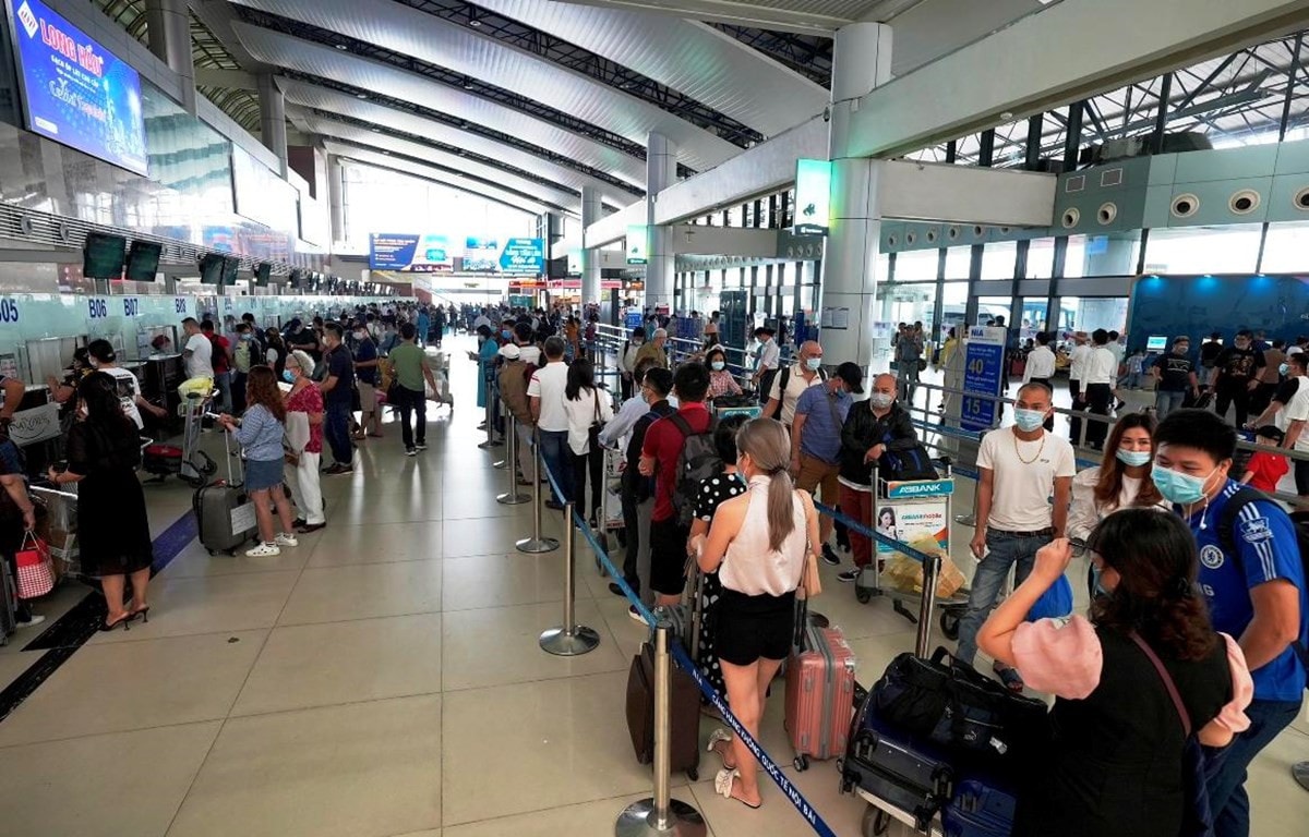 Giá vé bay dịp nghỉ lễ 30.4 - 1.5 tăng cao -0