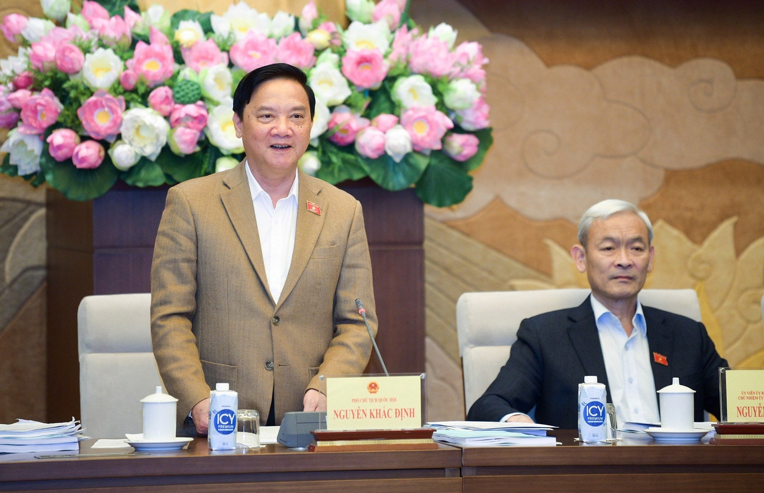 Phó Chủ tịch Quốc hội Nguyễn Khắc Định phát biểu tại cuộc làm việc với Bộ Y tế về việc thực hiện chính sách pháp luật về y tế cơ sở, y tế dự phòng - Ảnh Hoàng Ngọc