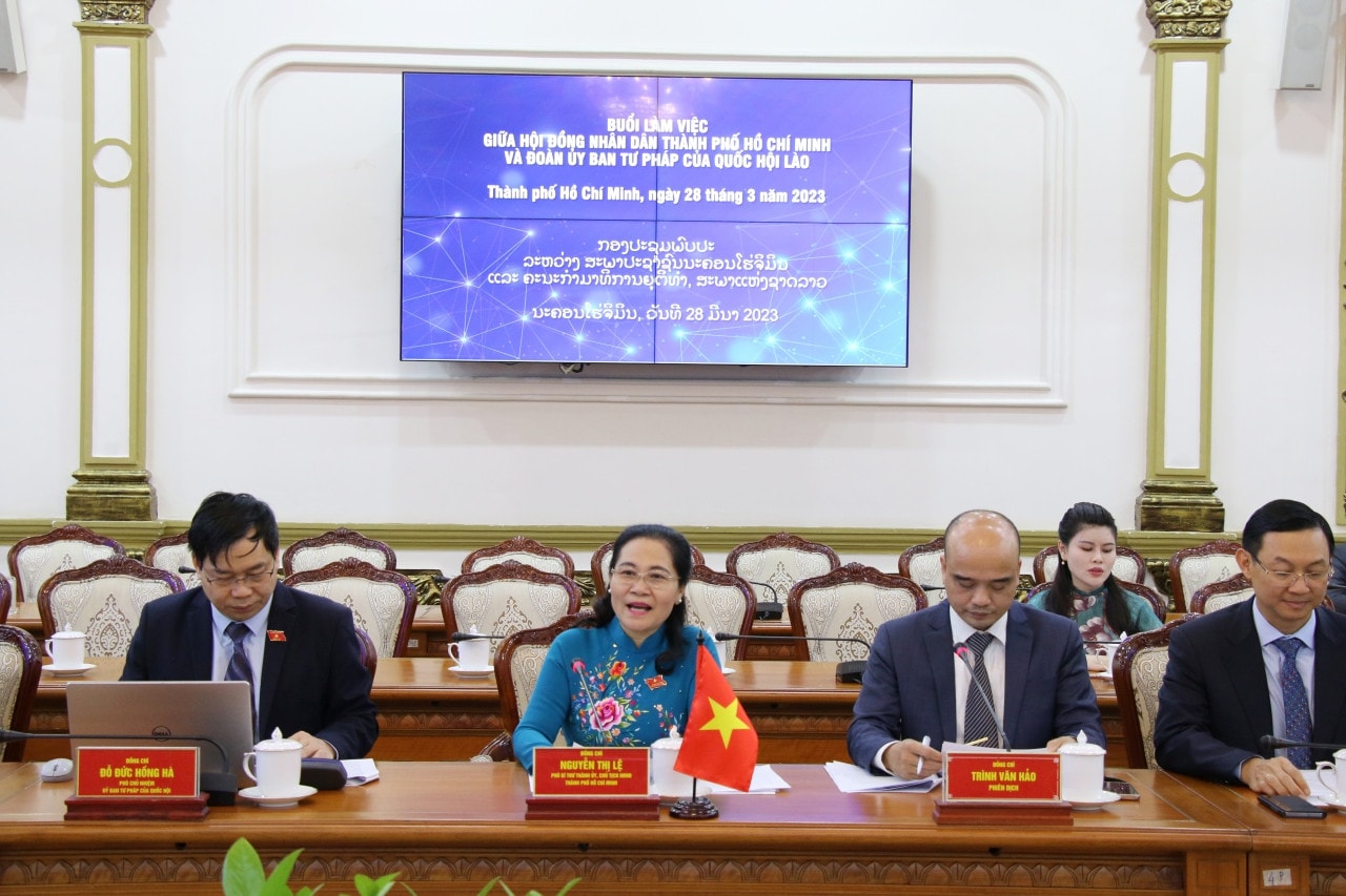 Phó Bí thư Thành ủy, Chủ tịch HĐND TP. Hồ Chí Minh Nguyễn Thị Lệ phát biểu Chủ nhiệm Ủy ban Tư pháp của Quốc hội Lào Khampheng Vilaphanh thăm và làm việc tại TP. Hồ Chí Minh -0