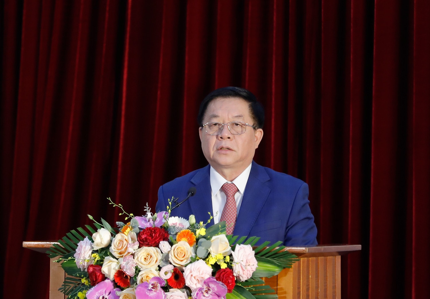 Trưởng ban Tuyên giáo Trung ương Nguyễn Trọng Nghĩa phát biểu 