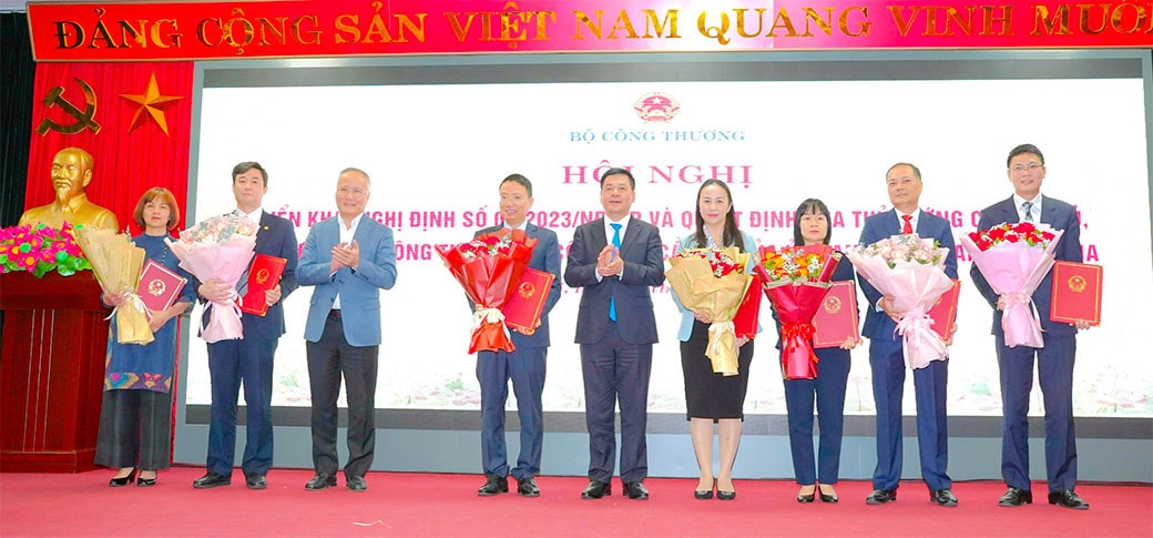 Công bố quyết định bổ nhiệm Chủ tịch Ủy ban Cạnh tranh quốc gia -0