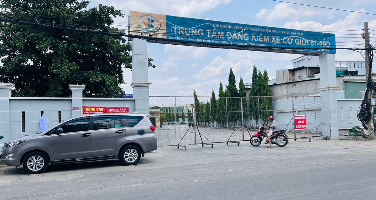 Trung tâm đăng kiểm thứ 2 ở Bình Dương bị công an khám xét