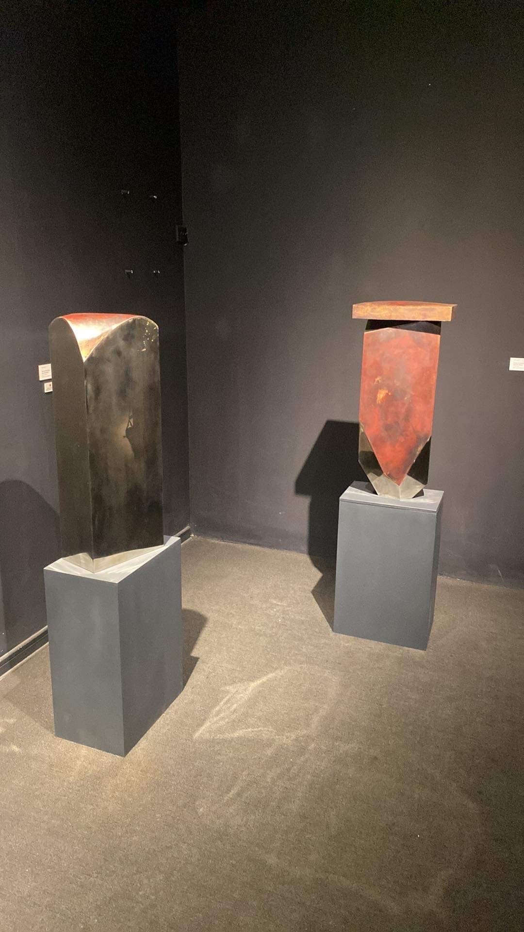 Âm và dương trong điêu khắc đương đại -0