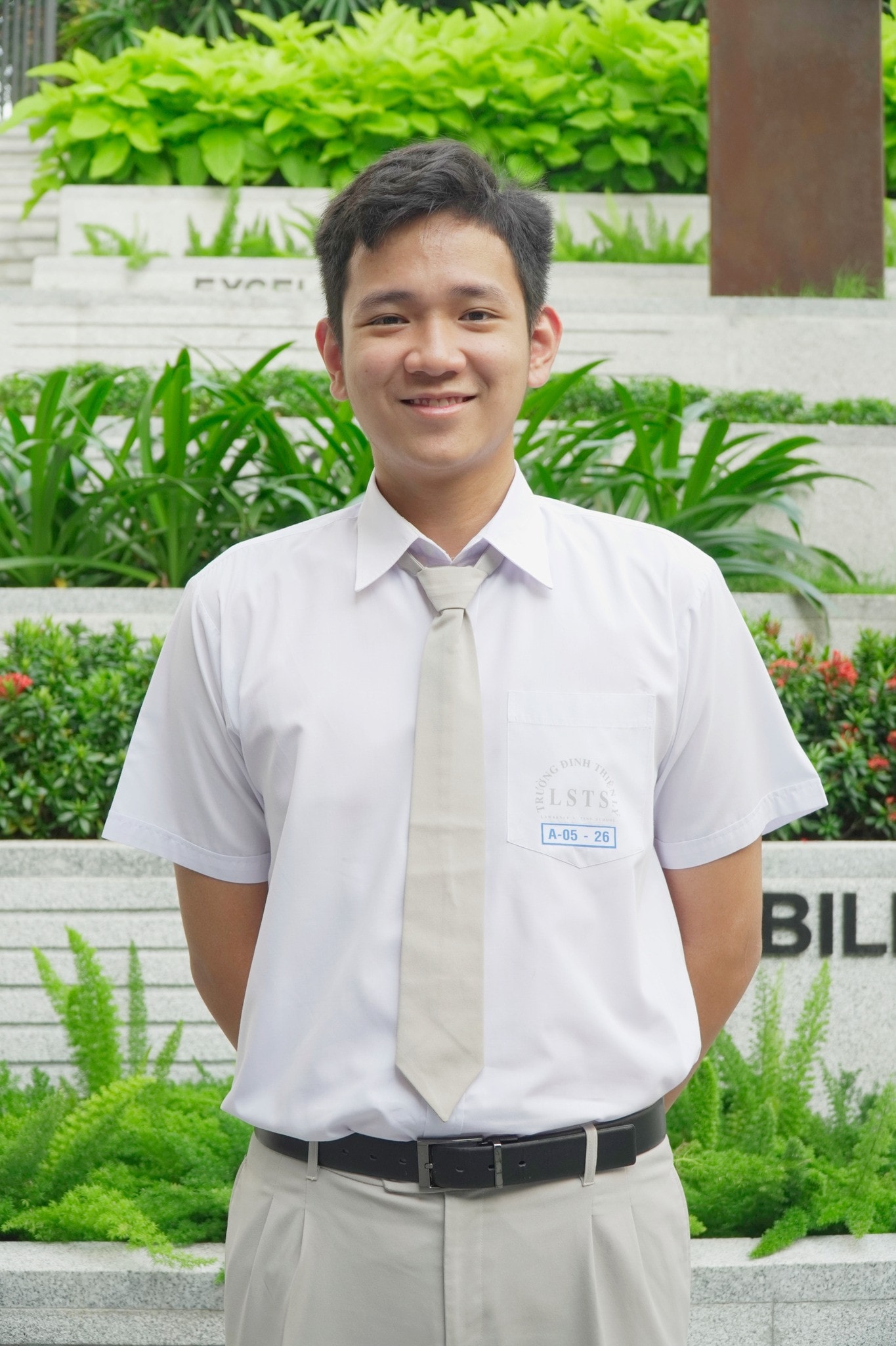 Nam sinh TPHCM trúng tuyển 3 đại học top 20 thế giới -0