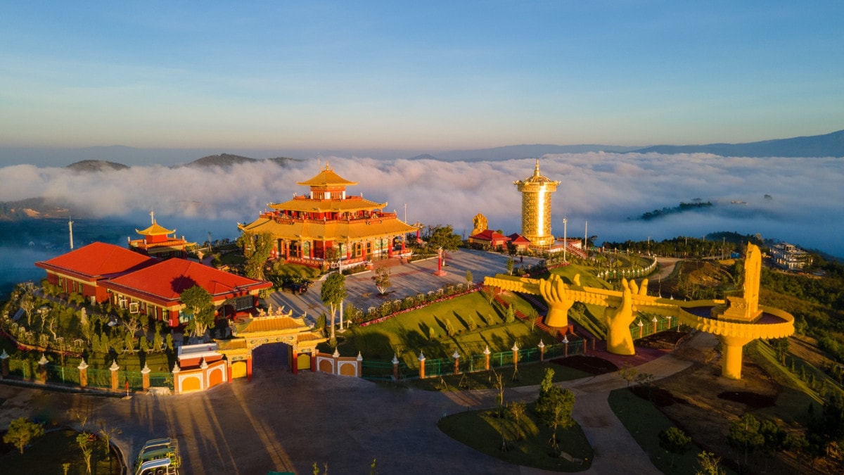 Khu du lịch văn hóa tâm linh' Samten Hills Dalat.