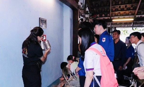 80 du học sinh Lào, Campuchia tìm hiểu lịch sử cách mạng Việt Nam -0