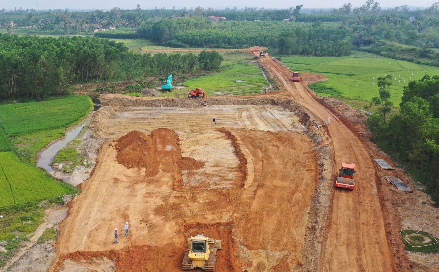 Trên công trường Quảng Ngãi- Hoài Nhơn; Ảnh: Minh Anh