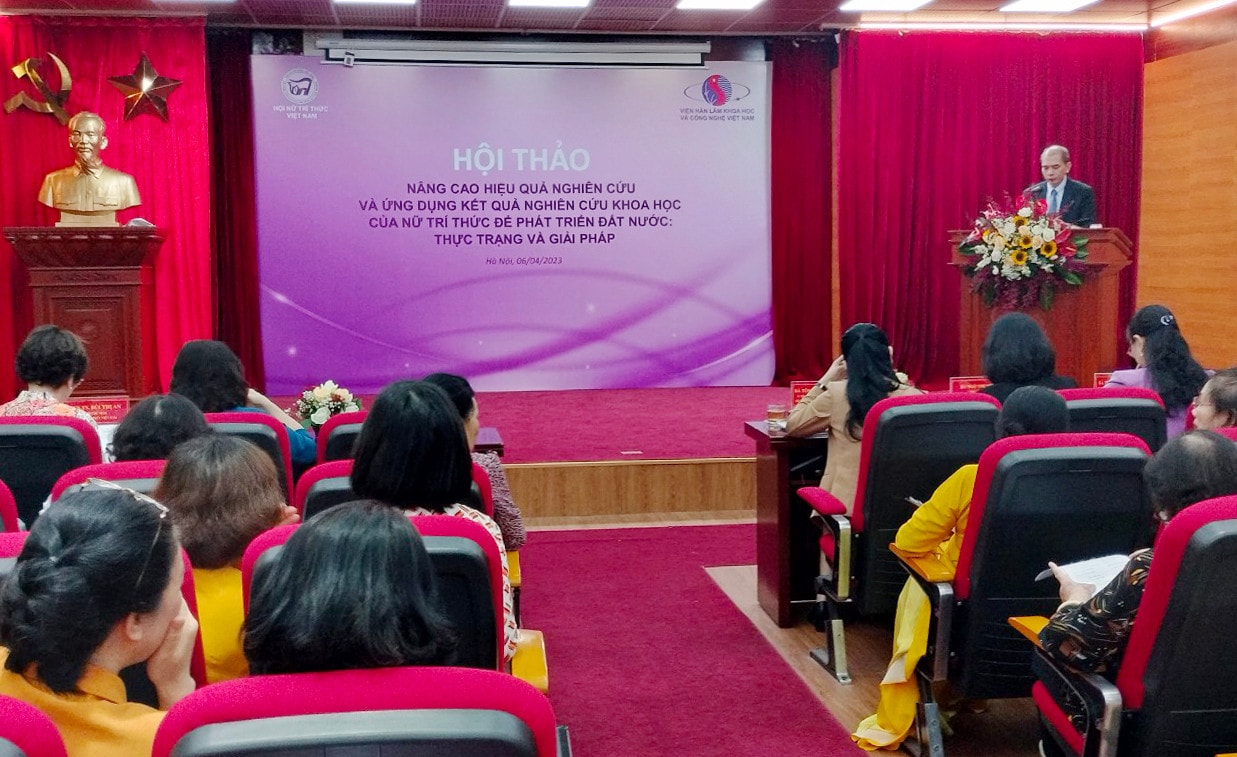 Tạo môi trường thuận lợi để nữ tri thức Việt phát huy khả năng -0