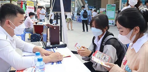 Thực hiện nhiều giải pháp tránh đứt gãy cung cầu lao động -0