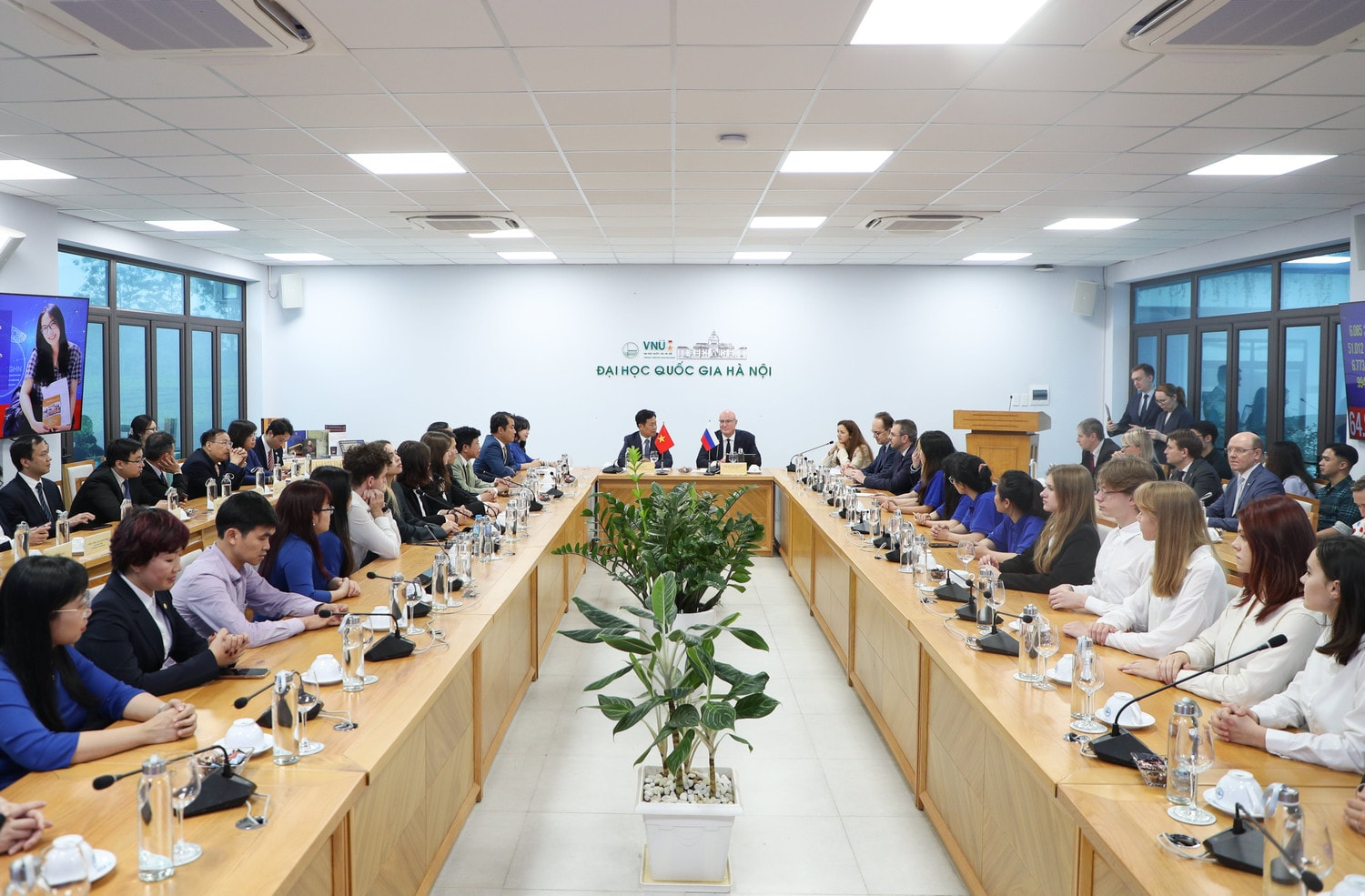 Chính phủ Liên bang Nga dành 1.000 chỉ tiêu học bổng cho công dân Việt mỗi năm -0