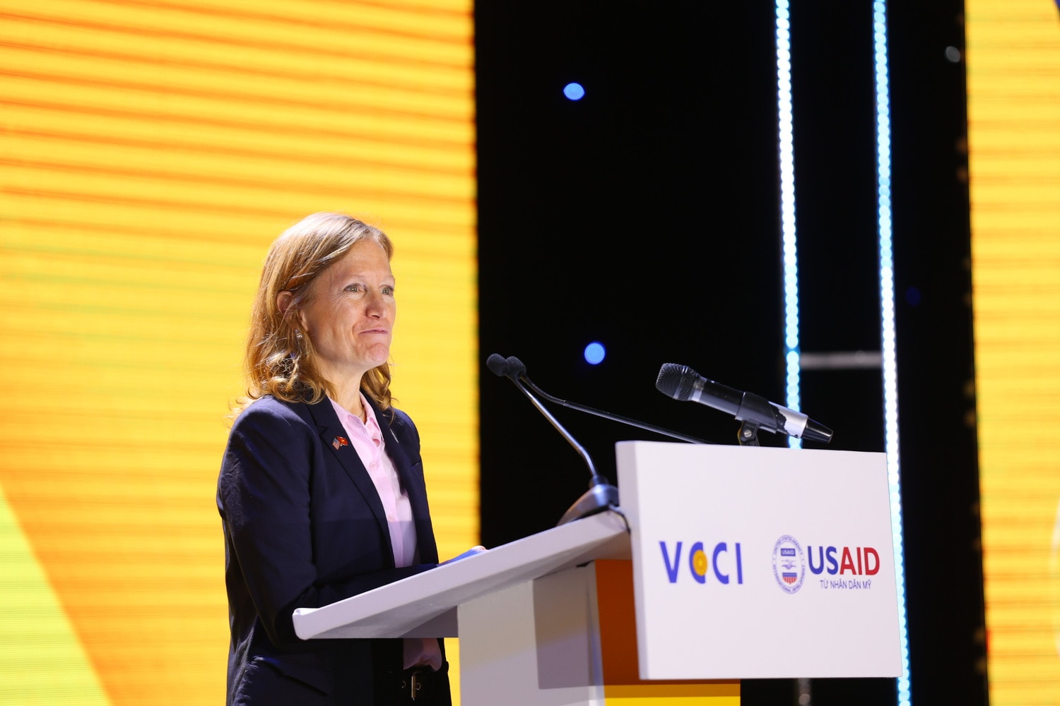 Giám đốc Cơ quan Phát triển quốc tế Hoa Kỳ tại Việt Nam (USAID) Aler Grubbs phát biểu tại buổi lễ PCI 2022: Quảng Ninh Quán quân lần thứ 6 liên tiếp, Bắc Giang về ngôi Á -0