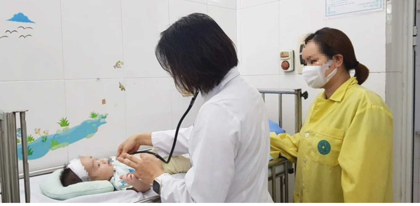 Nhiều trẻ nhiễm virus RSV phải thở oxy -0