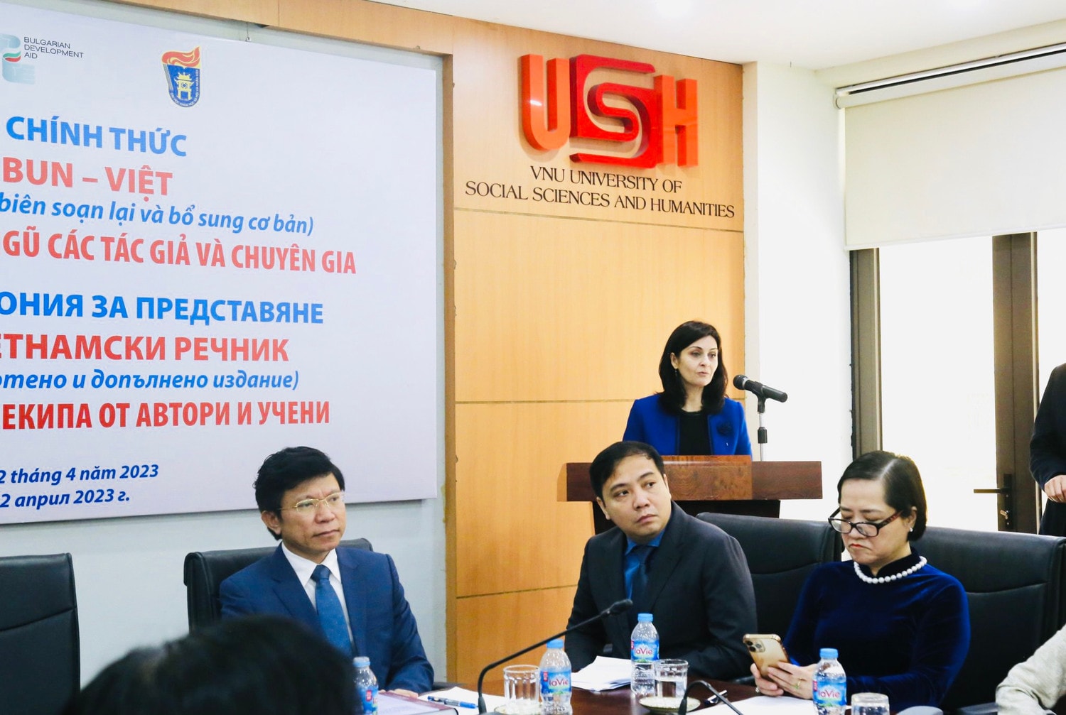 Lễ ra mắt chính thức “Từ điển Bun – Việt” -0