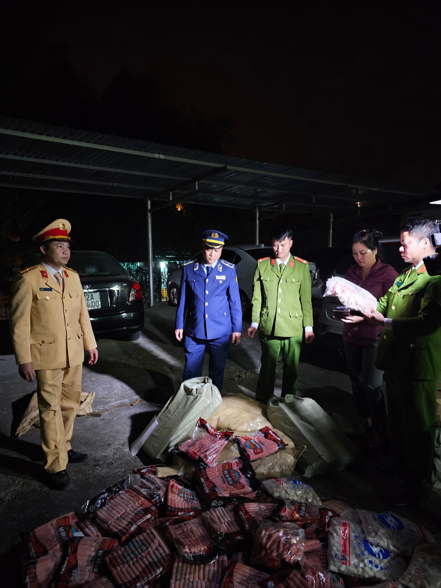 Tuyên Quang: Phát hiện hàng trăm vụ hàng vi phạm trong quý I -0