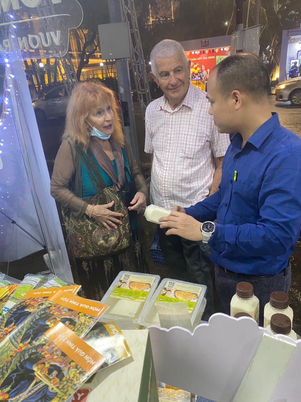 Thái Nguyên ghi dấu ấn đặc trưng tại Không gian quảng bá “Sắc màu Việt Nam” -0