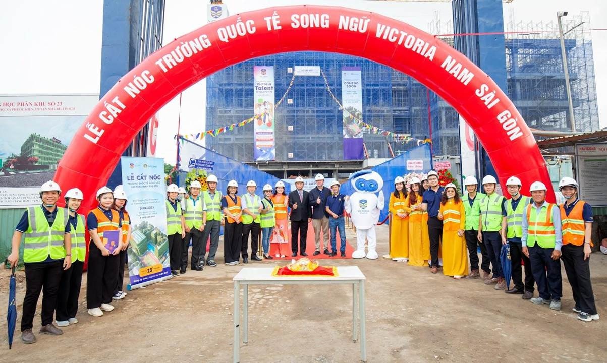 LỄ CẤT NÓC “TRƯỜNG HỌC HẠNH PHÚC” - VICTORIA NAM SÀI GÒN -0