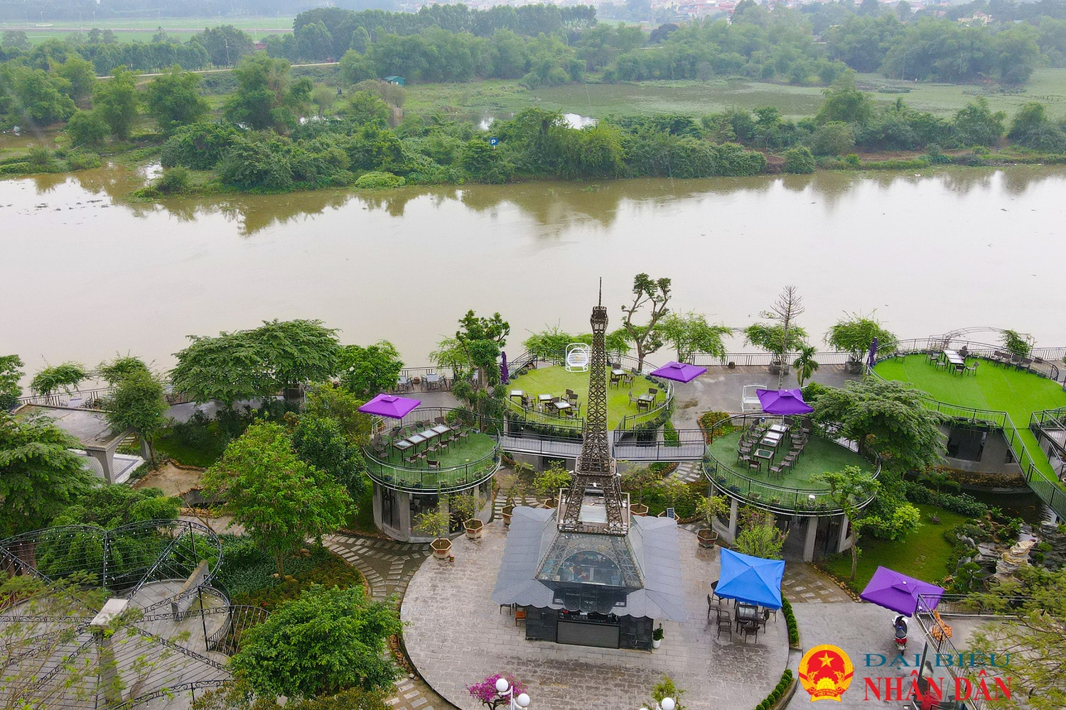 Bắc Giang: Nhà hàng có view tuyệt đẹp ven dòng sông Thương thơ mộng