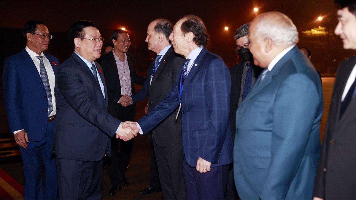 Chủ tịch Quốc hội Vương Đình Huệ lên đường thăm chính thức Cộng hòa Cuba, Cộng hòa Argentina và Cộng hòa Đông Uruguay -0