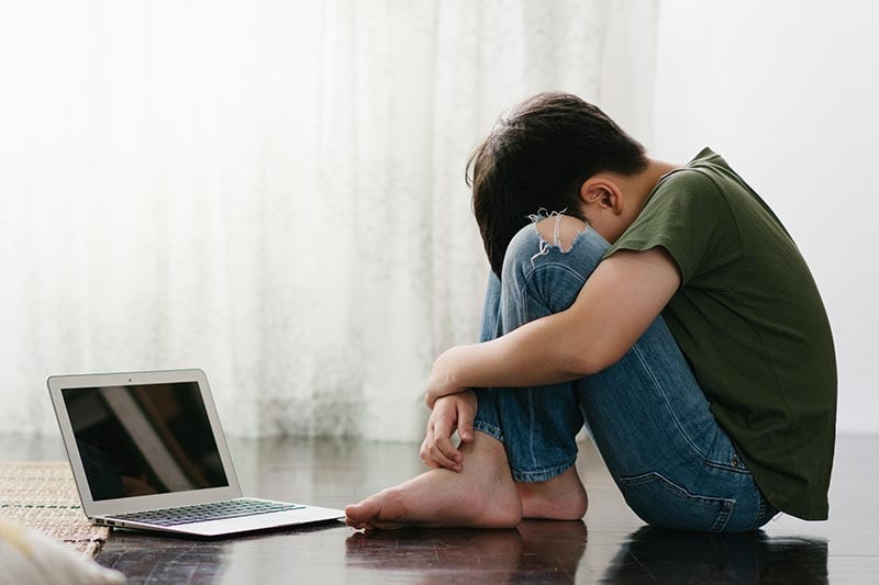Các nước sử dụng chính sách nào để ngăn chặn bạo lực học đường? -0