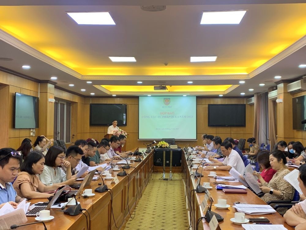 Thí điểm cấp bản điện tử giấy khai sinh, trích lục khai tử tại Hà Nội và Hà Nam -0