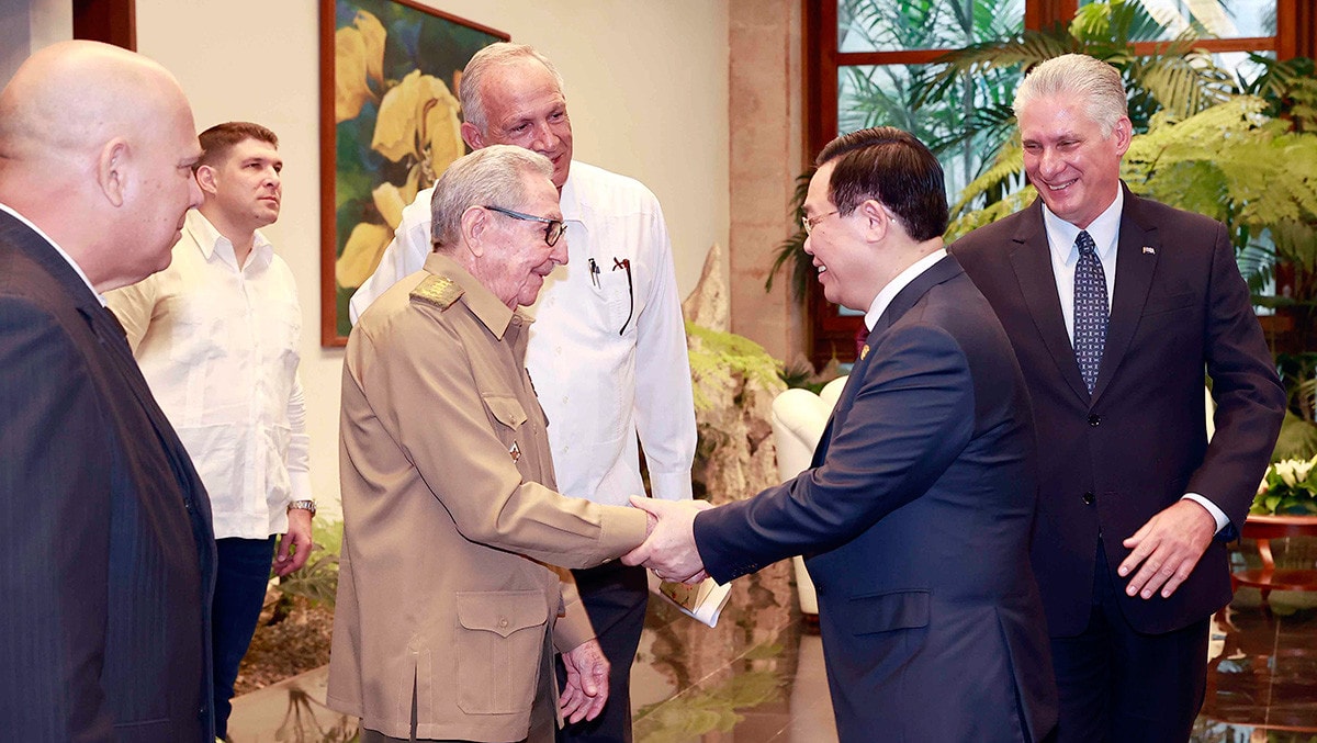 Chủ tịch Quốc hội Vương Đình Huệ hội kiến Đại tướng Raúl Castro Ruz và Bí thư thứ nhất, Chủ tịch Cuba Miguel Díaz-Canel -2