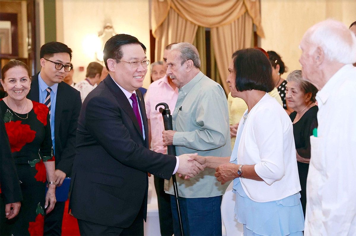 Chủ tịch Quốc hội Vương Đình Huệ: Quan hệ anh em mẫu mực Việt Nam - Cuba mãi trường tồn! -5