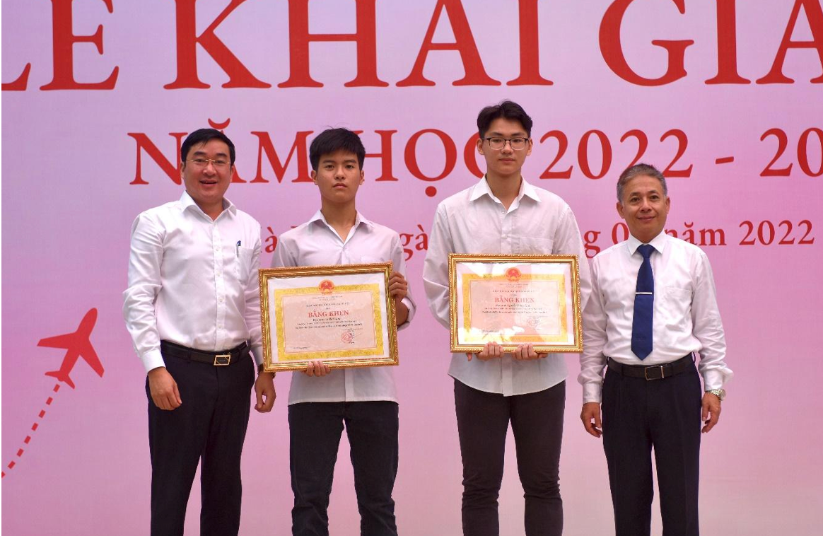 Thủ khoa khối A1 chia sẻ bí quyết đạt điểm cao kỳ thi tốt nghiệp THPT -0
