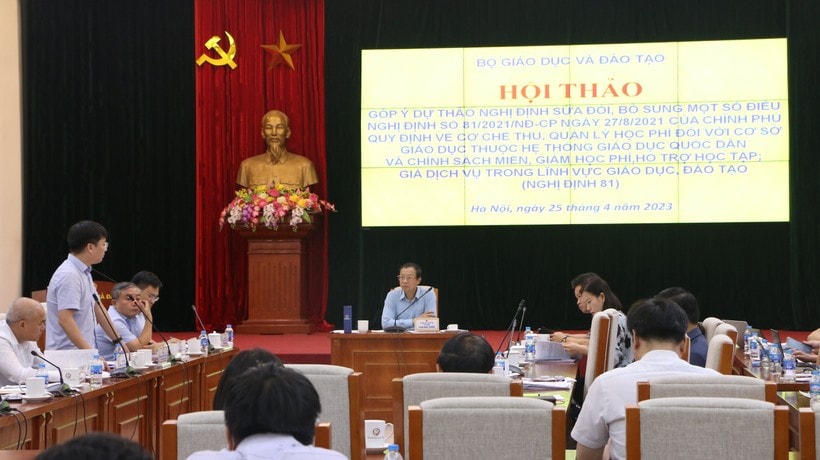Bộ Giáo dục và Đào tạo đề xuất lùi thêm thời gian tăng học phí -0