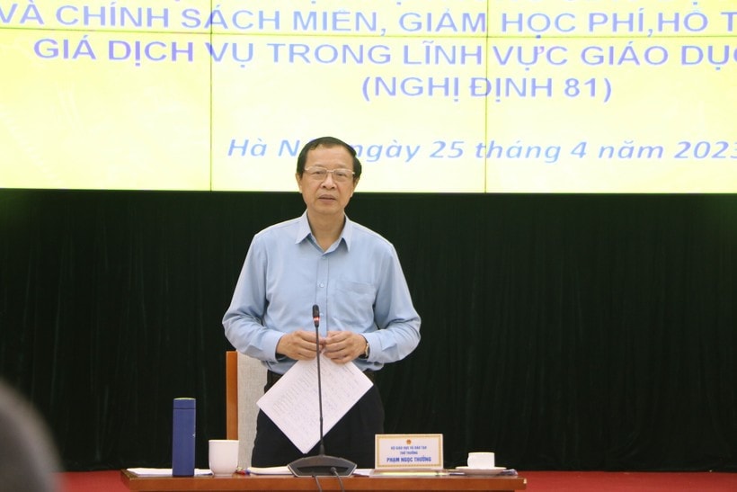Bộ Giáo dục và Đào tạo đề xuất lùi thêm thời gian tăng học phí -0