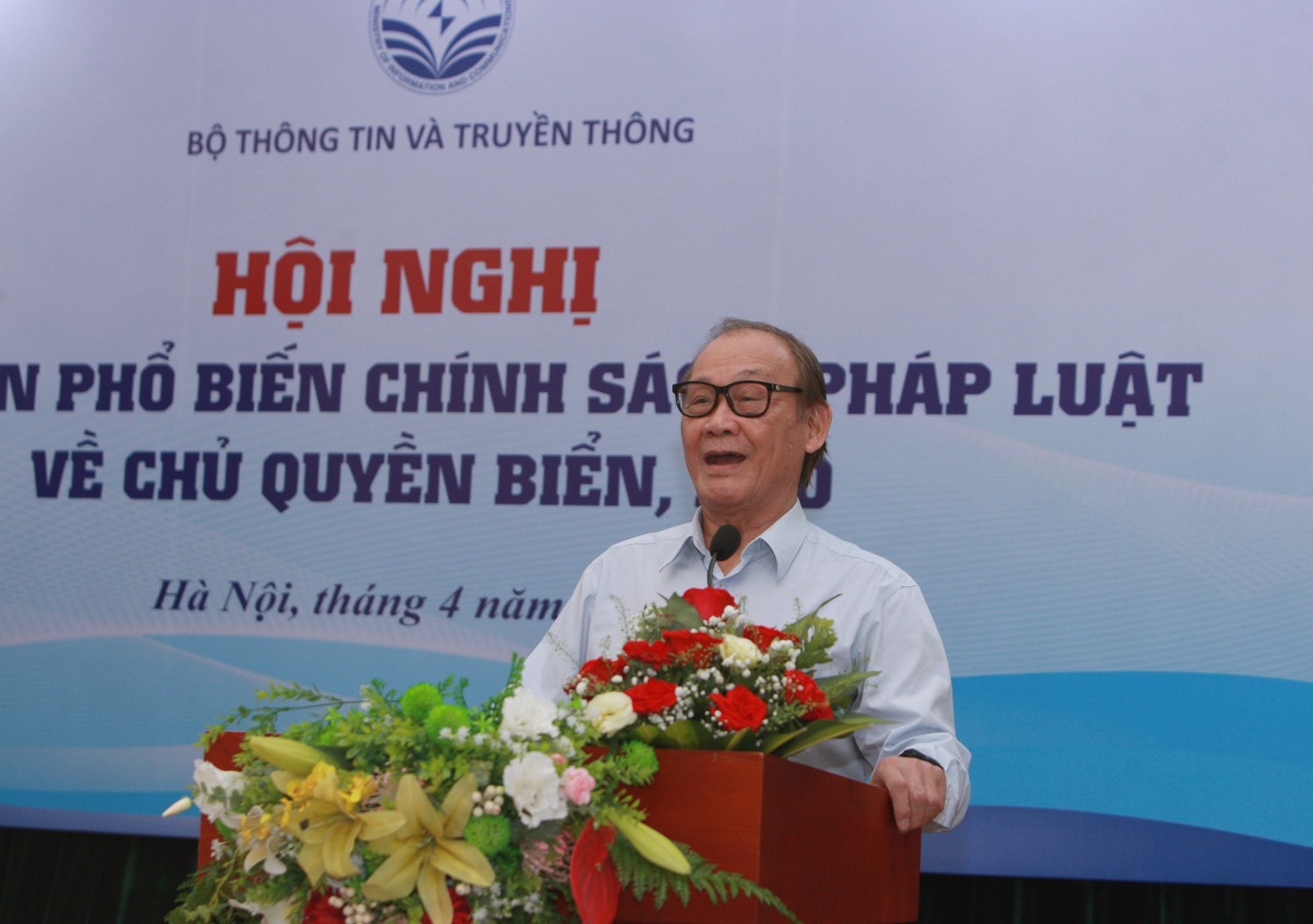 TS. Trần Công Trục phát biểu tại hội nghị Nâng cao nhận thức về chính sách, pháp luật về chủ quyền biển, đảo -0