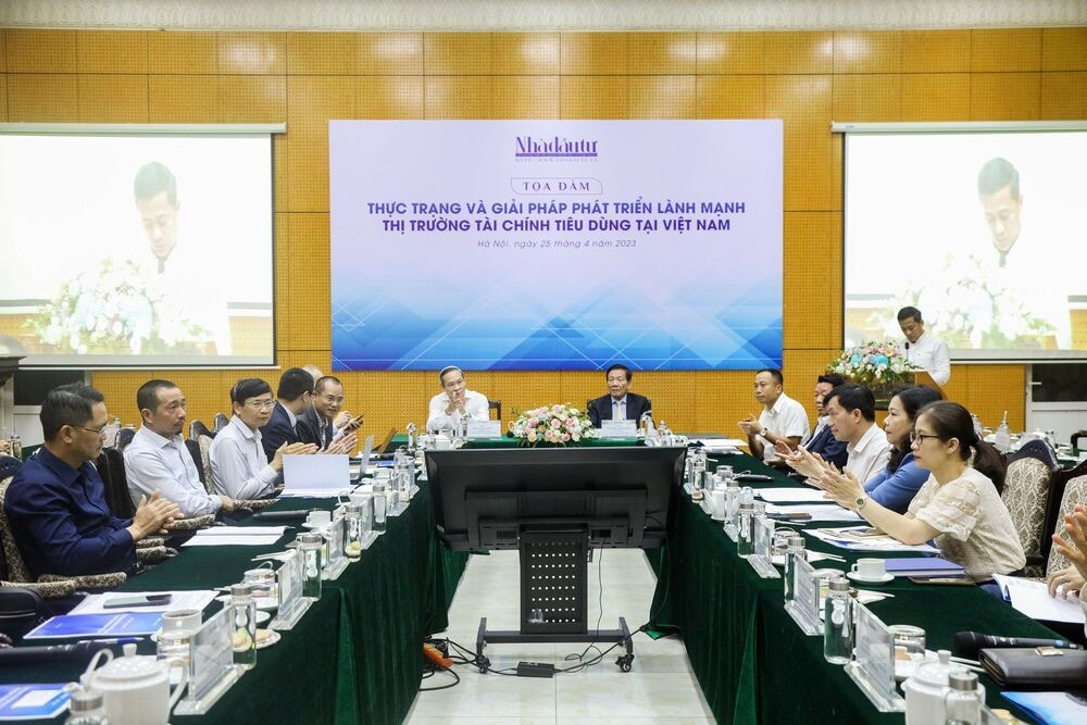 Phát triển lành mạnh thị trường tài chính tiêu dùng tại Việt Nam -0