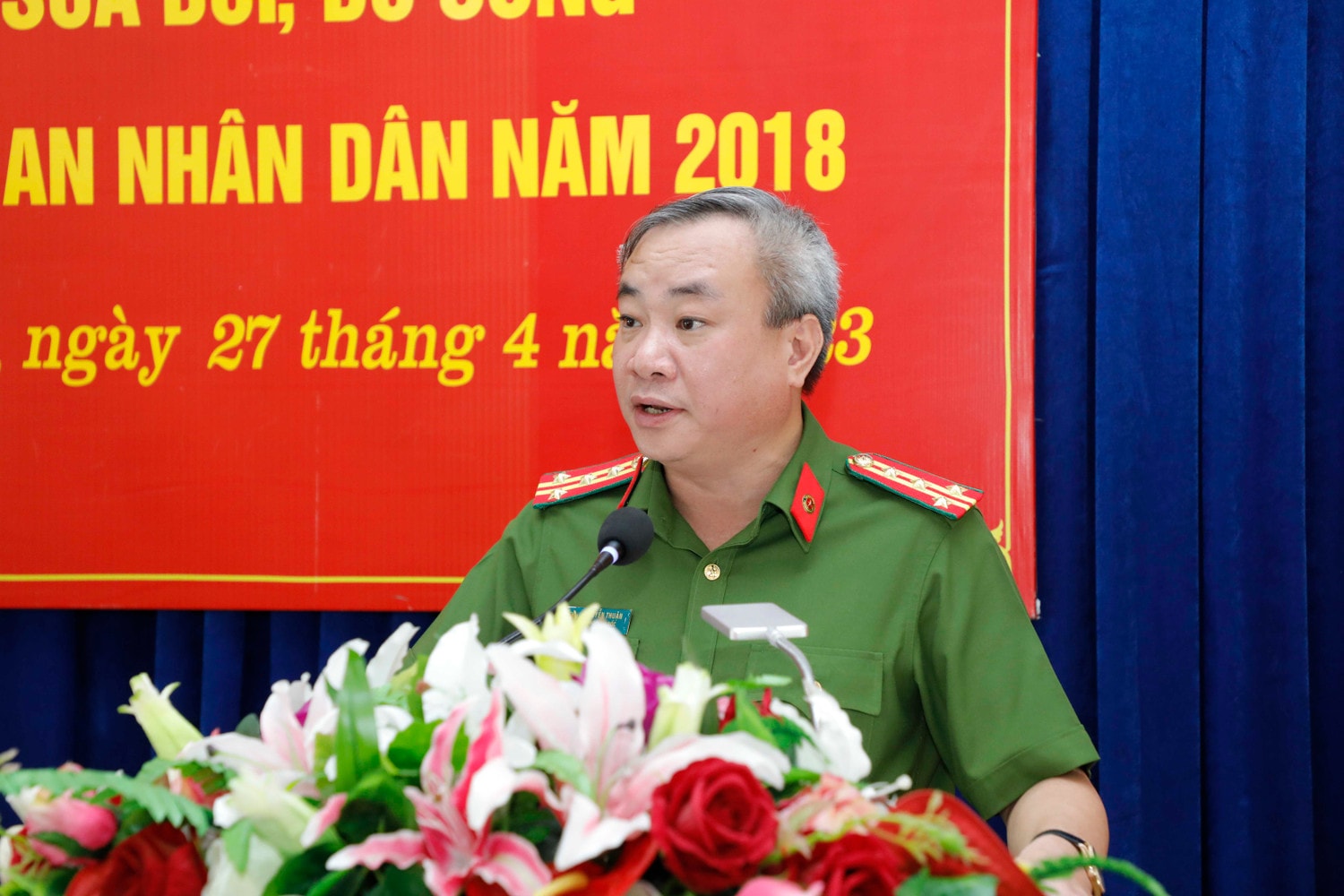 Phó Giám đốc Công an tỉnh Quảng Ninh Nguyễn Thuận trình bày báo cáo 