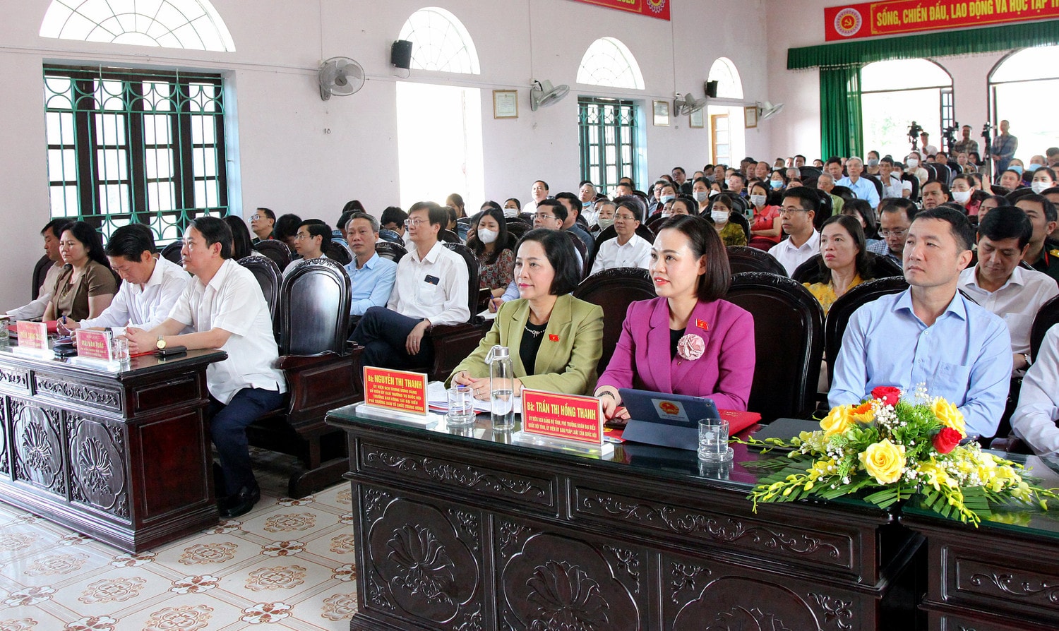 Các đại biểu tham dự Hội nghị Trưởng Ban Công tác đại biểu Nguyễn Thị Thanh tiếp xúc cử tri huyện Nho Quan, Ninh Bình -0