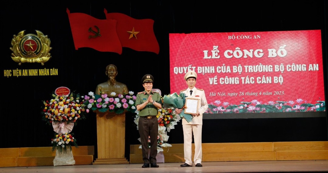 Bộ Công an trao quyết định bổ nhiệm giám đốc Học viện An ninh nhân dân