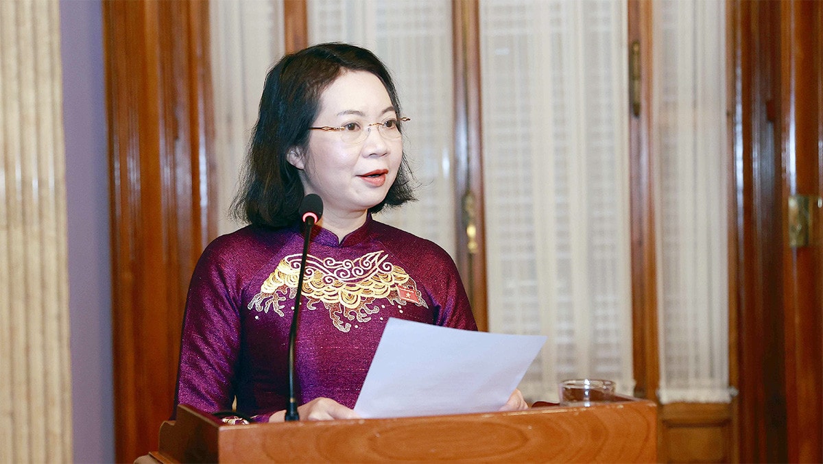 Vice Chairwoman of the Vietnamese NA Committee for Judicial Affairs and President of the Vietnam-Uruguay Friendship Parliamentarians’ Group Mai Thi Phuong Hoa speaks at the event. Photo: Doan Tan Uruguay establishes Friendship Parliamentarians’ Group with Vietnam -1