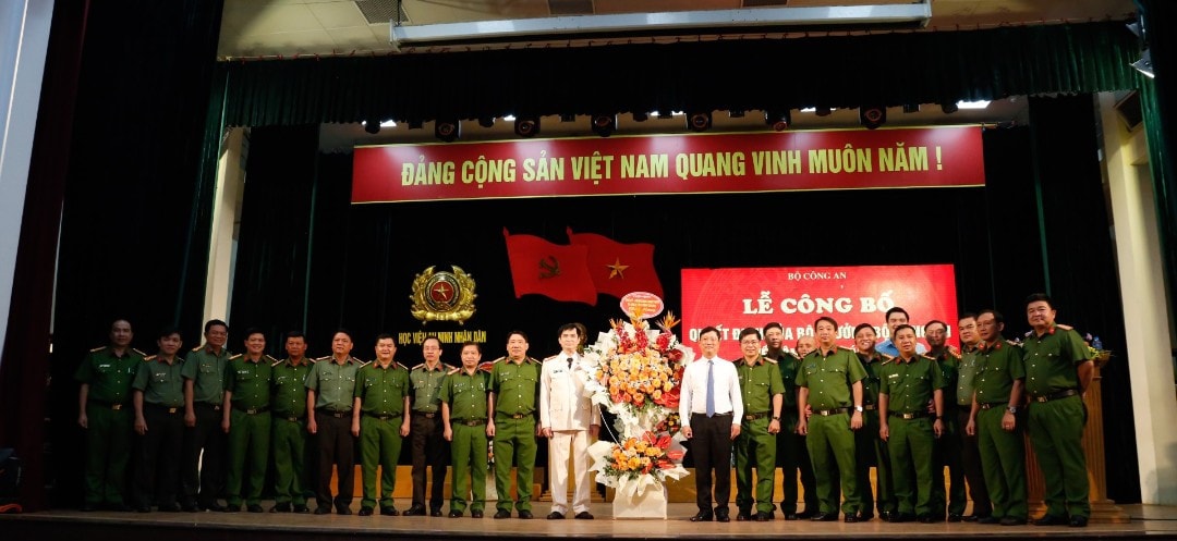 Bộ Công an trao quyết định bổ nhiệm giám đốc Học viện An ninh nhân dân
