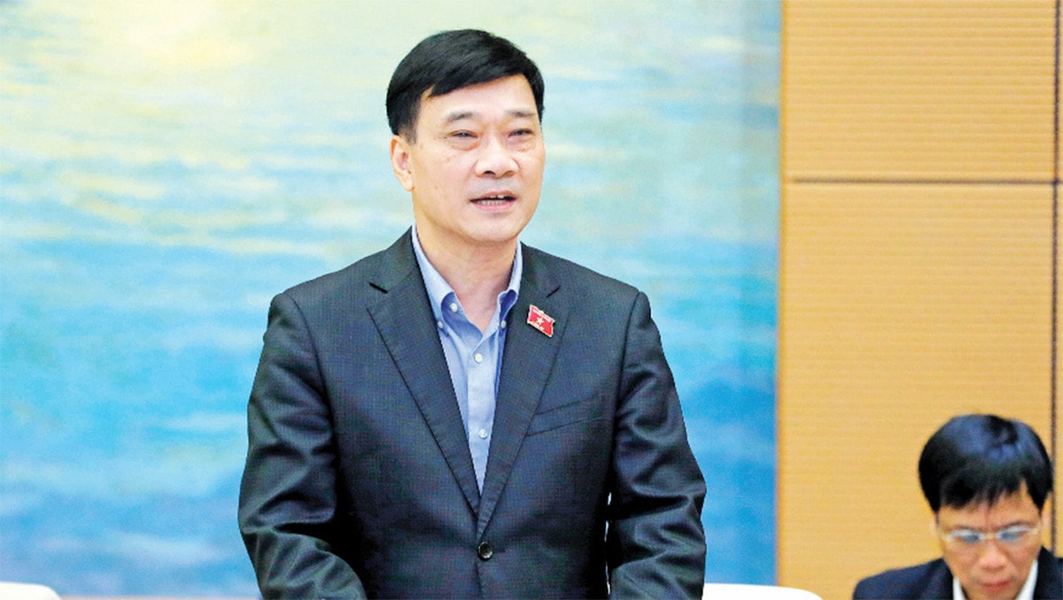 Đúng, trúng, thời sự