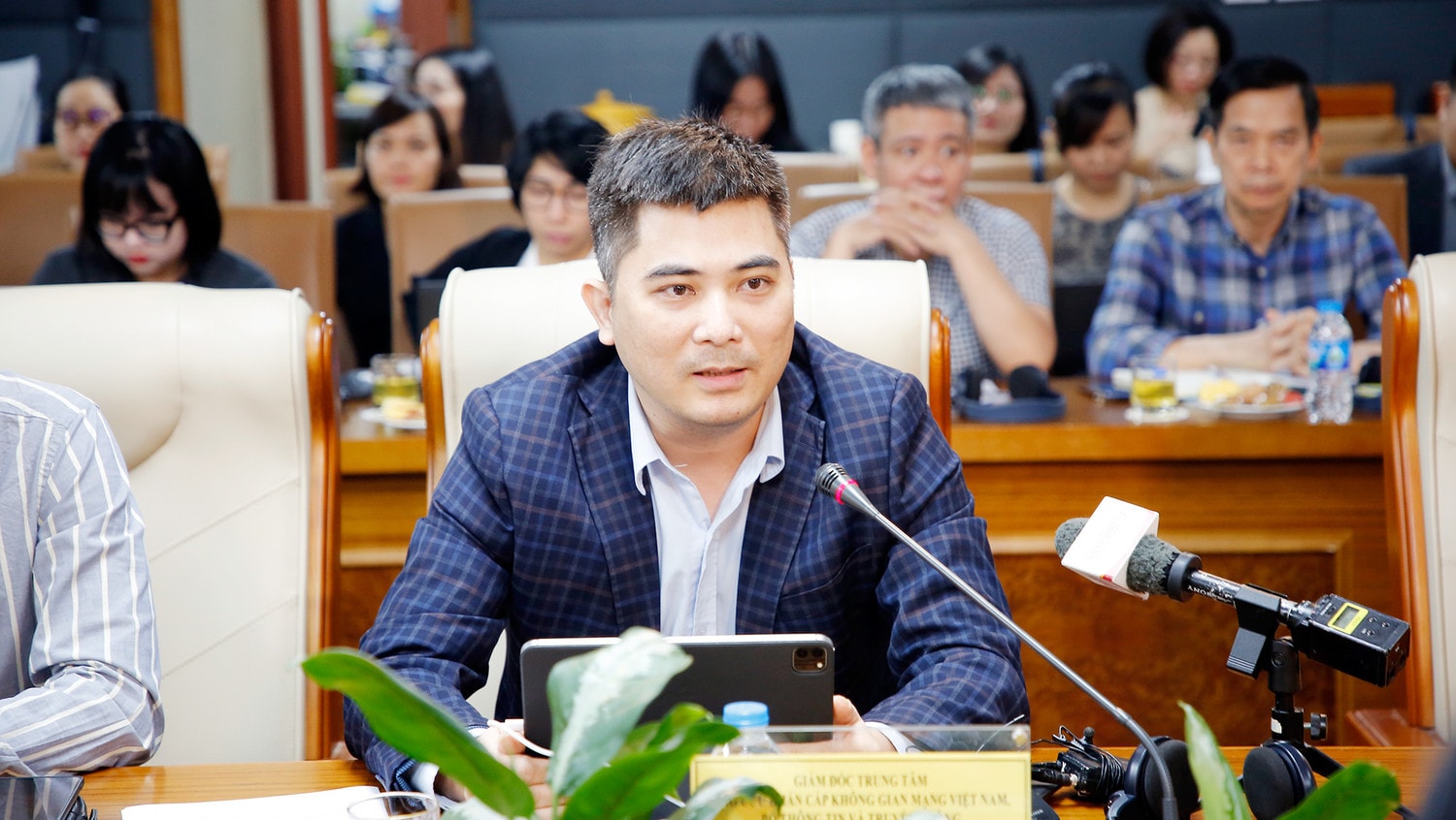MC: Công tác bảo vệ trẻ em trên môi trường mạng cần lưu ý điều gì, thưa ông Nguyễn Đức Tuân - Giám đốc Trung tâm Ứng cứu khẩn cấp không gian mạng Việt Nam, Bộ Thông tin và Truyền thông?