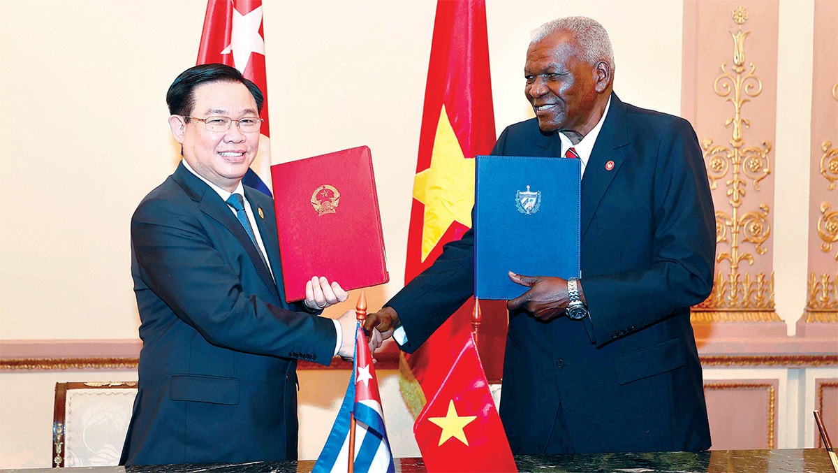 “Một chuyến thăm nặng nghĩa yêu thương!” -2