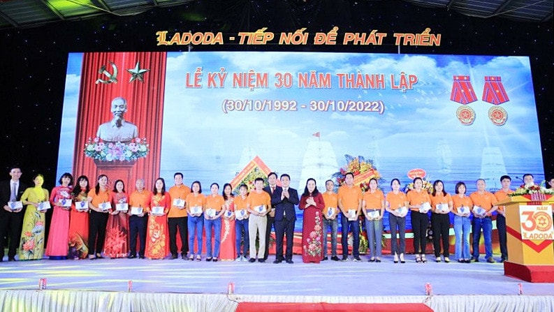 Chuyện khởi nghiệp của một doanh nhân gạo cội ở Hà Nội -0
