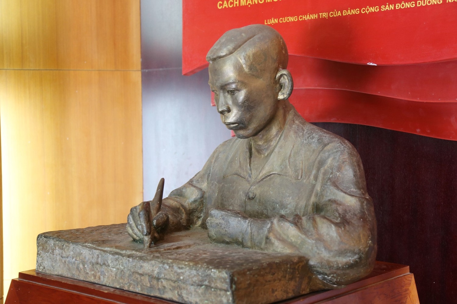 Đồng chí Trần Phú - Tổng Bí thư đầu tiên của Đảng. Thăm Khu di tích Tổng Bí thư đầu tiên của Đảng -0