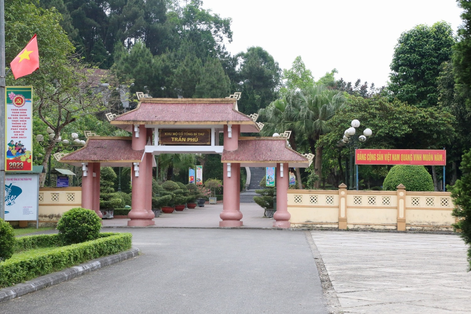 Thăm Khu di tích Tổng Bí thư đầu tiên của Đảng ảnh 4 Thăm Khu di tích Tổng Bí thư đầu tiên của Đảng -0