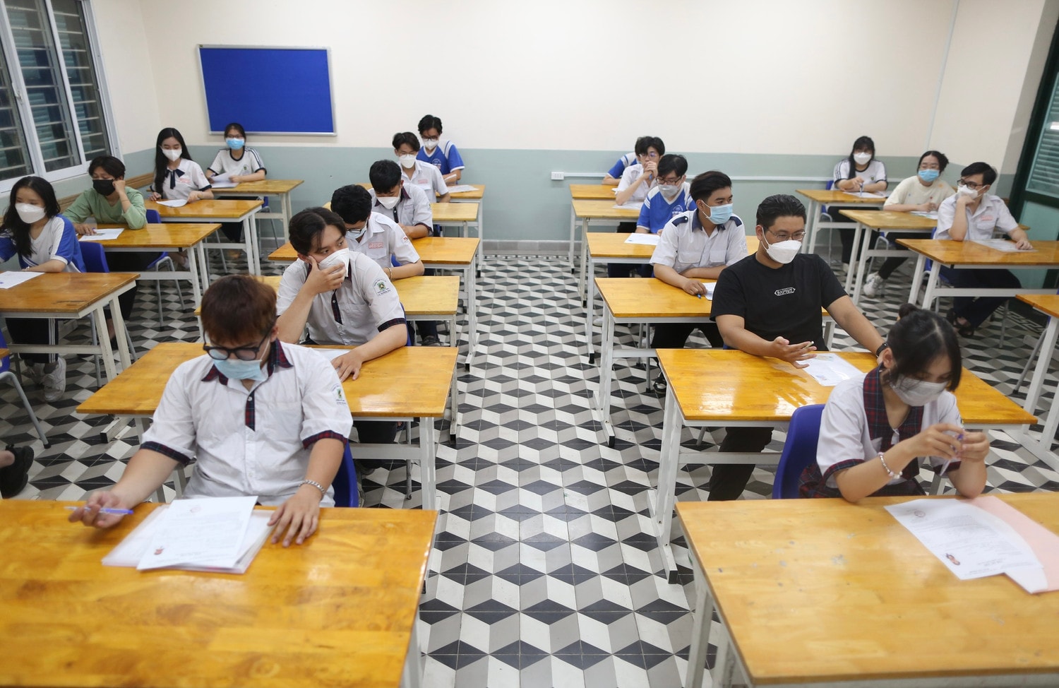 Làm chủ môn Ngữ văn trước khi bước vào kỳ thi THPT 2023 -0